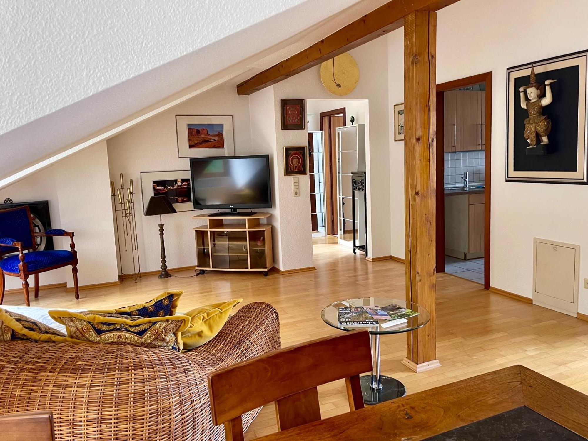Wunderschoenes Grosses 3 Zimmer Apartament Zentrum Goldstadt Familienfreundlich Mit Garage Пфорцхайм Экстерьер фото
